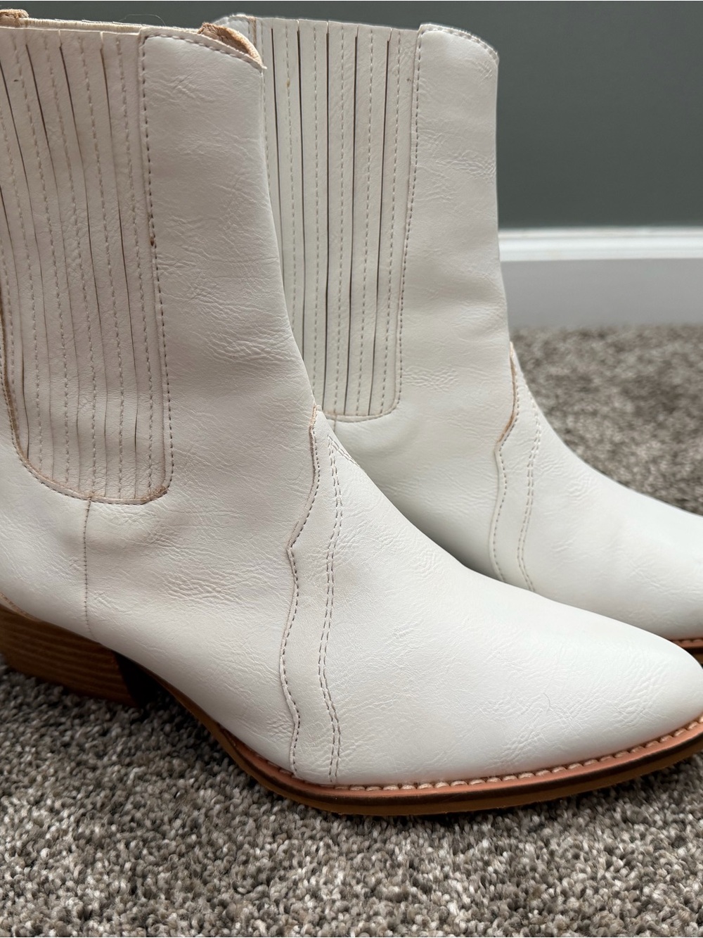 White Western Ankle Boots with Low Stacked Heel